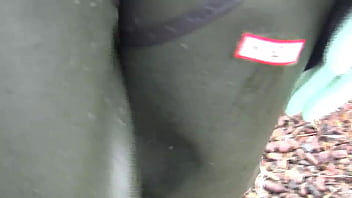 Preview 4 of Nice Massage For Elena Marcuta - brokes new waders