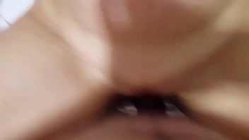Preview 4 of Foot Busting - Apertadinha rosadinha recebendo rola do marido corno