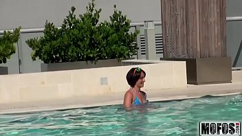 Preview 1 of Condom Full Hd - This Romantic Evening Includes Anal video starring Evelyn Lacie - Mofos.com