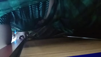 Preview 3 of Xvideohindi - boobs hidden enjoy aunty malgova