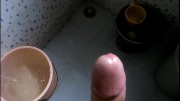 Preview 4 of Aunty Sex Xxxsex - My Cumshot in Shower
