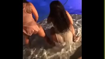 Preview 3 of Mayabbw - Twerking in thongs
