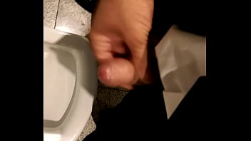 Preview 1 of Hair Pussy Liking - Me hago una paja en el ba&ntilde_o del trabajo