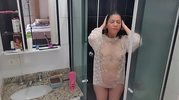 Preview 2 of Bihari Randi Chodai Sex - SAFADA COM TES&Atilde_O TOMA BANHO QUENTE E MOSTRA BUCETA