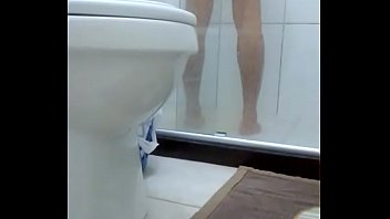 Preview 2 of Sexs Girl And Dog - Banho