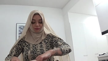 Preview 1 of Cheating Wife Infront Of Huspand - سکس ایرانی با زن حشری