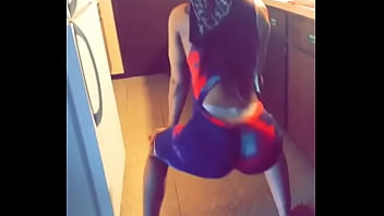 Preview 4 of Doctor Client - Honeymoe ass shake twerk