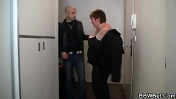 Preview 1 of Julien Vincenzo - BBW gives head and gets banged in the shower