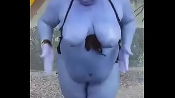Preview 4 of Xuatvtinh Nu - Gordinha azul em publico
