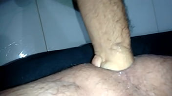 Preview 3 of Doctor Crampie - Fisting 01 ganhando uma m&atilde_ozinha
