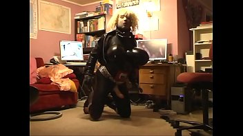 Preview 3 of Tube Porn Krystina Lion - Roxina2009SuperCockBabe100109XXL.WMV