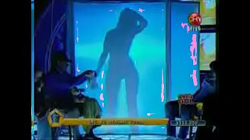 Preview 2 of Phim Sex Dit Nhau Cua Phap - Alejandra D&iacute_az biombo y polera mojada &iexcl_Muy sexy!