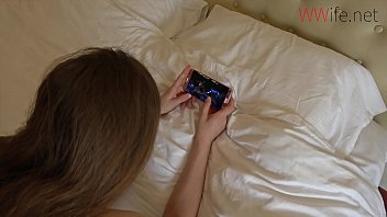 Preview 1 of Henta Girl - Playing with girlfriend s ass