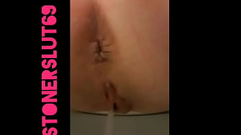 Preview 3 of Rltzvfuqr - Me pissing twice compilation