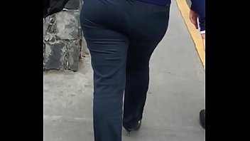 Preview 1 of Janet Jacme Retro Fuck - nalgona grabada en la calle