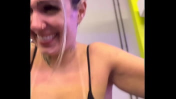 Preview 1 of Burglars Fuck Wife With Ski Mask - Na academia do pr&eacute_dio q eu moro os moradores passando e olhando minha buceta molhada e os bicos dos meios peitos durinhos !