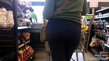 Preview 2 of Meet The Banes - Hermoso culo en Super Mercado