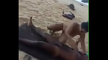 Preview 2 of Thrtff - en la playa