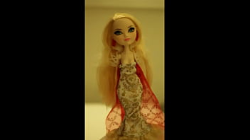 Preview 2 of Sohpei Dee Ass - Slutty Apple White (Ever After High) doll BEGS for cum