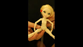 Preview 3 of Sohpei Dee Ass - Slutty Apple White (Ever After High) doll BEGS for cum