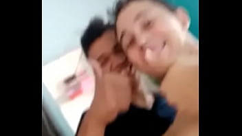 Preview 1 of Ddk Net - novinho tomando banho na casa do amante