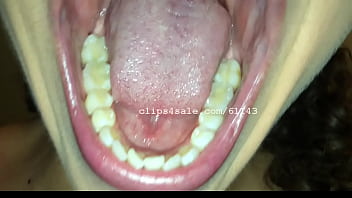 Preview 4 of Shemale Unique Murcielago - Mouth Fetish - Annie Mouth Video 2