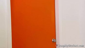 Preview 1 of Em Gai Xinh Tren Xe Bus - Hot Teenage girl Dillion Harper Gets Her Beaver Slammed By Coach