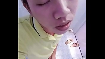 Preview 1 of Begs For Brutal Fuck - Đang đi l&agrave_m ,  nứng qu&aacute_ v&agrave_o WC suck lun