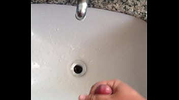 Preview 4 of Moms Sex Boy Sleap - batendo uma e gozando gostoso