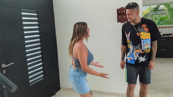 Preview 1 of Mom Anda Taugther - Solo era espera para que el esposito saliera para follarse a Mara con ganas