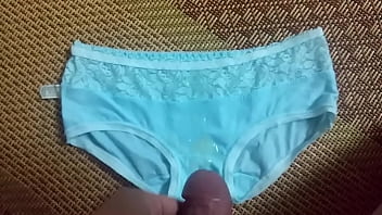 Preview 4 of Prime Mom Sex - lại l&agrave_ sịp xanh y&ecirc_u thương  | Cum on panties compilation the best!