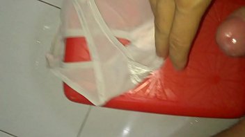Preview 2 of Amantes Bogota - Cumshot on the sexy panties