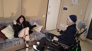 Preview 1 of Menagis Dara Pecah - Nemesi fa eccitare DisabilityMelo da SE CARMELO VUOI SODDISFARE PILLOLE E SEX TOYS DEVI USARE