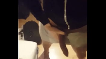 Preview 2 of Hinde Xxxvdos - Stroking my big cock