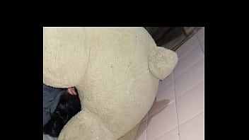 Preview 3 of Teen Accidental Squirt Solo - Pendejo de 20 es detonado por un oso maduro con su enorme polla