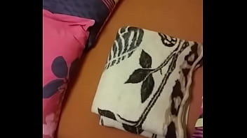 Preview 1 of Herboydya Jovencita - pissing on the blanket