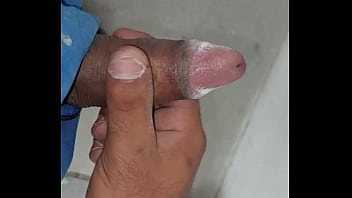 Preview 2 of Brazzares Full Com - masturbation and cumshot at work