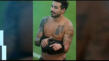 Preview 3 of Wwwindian Girl - Sexy futbolista pocho Lavezzi