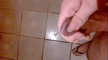 Preview 3 of Anal Makes Husband Moan - acordei de pau duro resolvi tirar leite