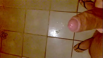 Preview 4 of Anal Makes Husband Moan - acordei de pau duro resolvi tirar leite