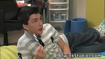 Preview 1 of Three Men Lick Same Pussy - Download male gay sex wallpaper The hard-core scene between Colby