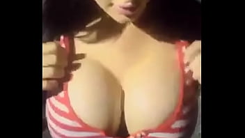 Preview 4 of Free Porn Amateur Vids - Tetona buenota