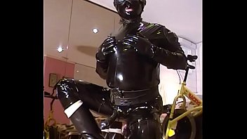 Preview 1 of Xxx Video Hsd 18 Years Girl 2017 - Roxina2003HornyRubberOx280103XL.WMV