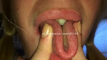 Preview 2 of Wwe Raw Xxxx Fight - Mouth Fetish - Alicia Mouth Video 2