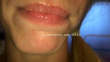 Preview 1 of Wwe Raw Xxxx Fight - Mouth Fetish - Alicia Mouth Video 2