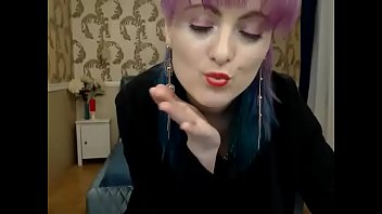 Preview 1 of Xxxx Mowe - sexy euro teen plays on cam