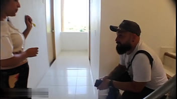 Preview 1 of Nacionalnaya Lotereya Ukr - Vecina cachonda cumple su fantasia - creampie - Vaginal - Porno en Espa&ntilde_ol