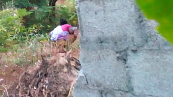 Preview 4 of Aletta Black Fuck - Indian maid aunty peeing outdoor-3