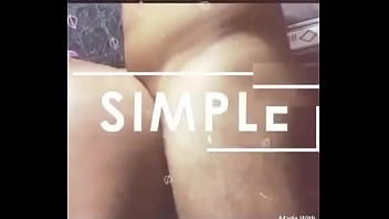 Preview 4 of Hairey Pusssy - Tirando en el ba&ntilde_o p&uacute_blico con fan de xvideos lima surco