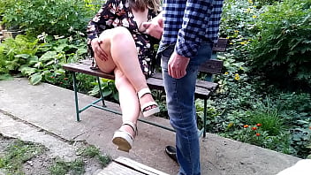 Preview 1 of Kiara Mia Pornosu - I&#039_m cumming on my mother-in-law&#039_s bare feet